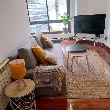 Espectacular Apartamento Olivico Con Parking Vigo Luaran gambar
